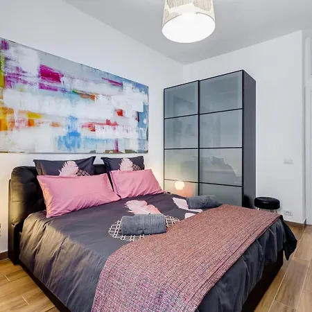 Апартаменты Lovely Two-room In The Center Of Рим
