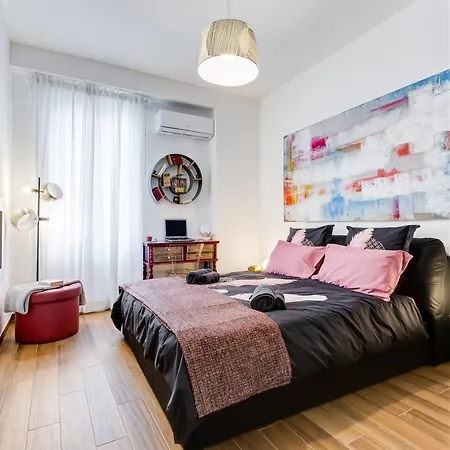 Apartment Lovely Two-room In The Center Of