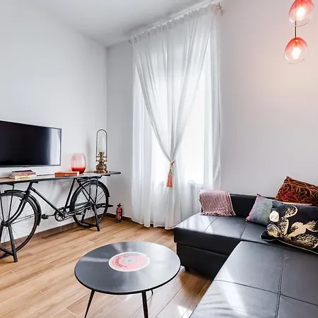 Lovely Two-room In The Center Of * Rome